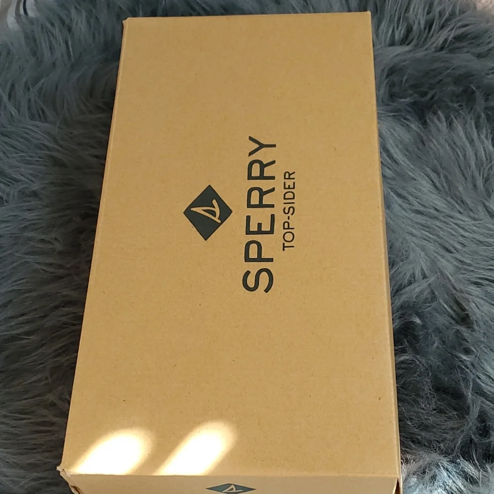 NIB Sperry Top-Sider Seaside Knit Sneaker